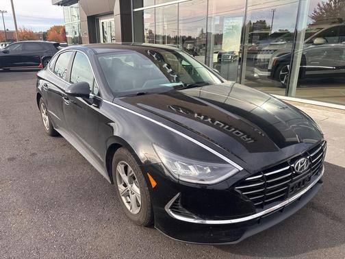 2023 Hyundai SONATA SE