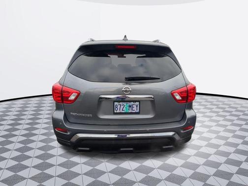 2020 Nissan Pathfinder S