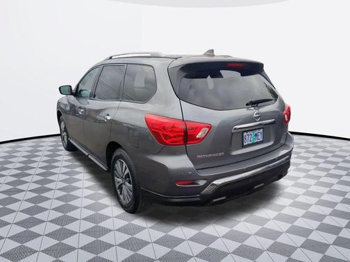 2020 Nissan Pathfinder S