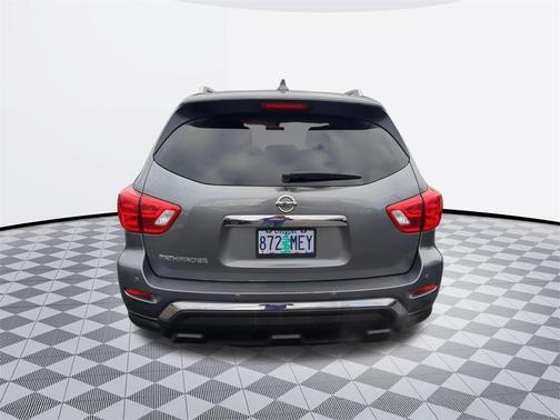 2020 Nissan Pathfinder S