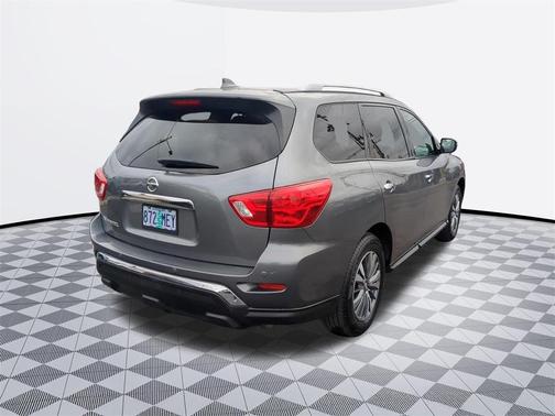 2020 Nissan Pathfinder S