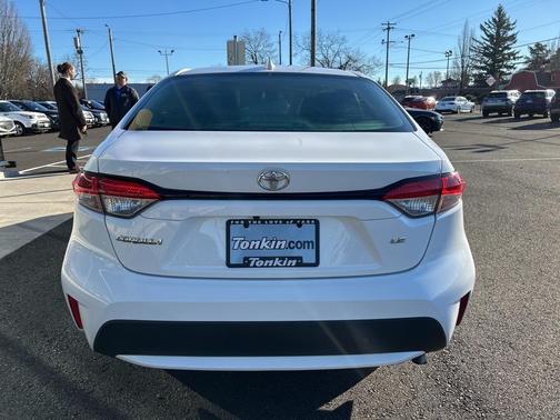2022 Toyota Corolla LE