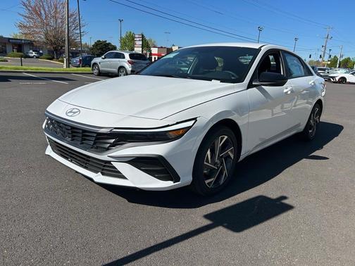 2025 Hyundai ELANTRA HEV SEL Sport