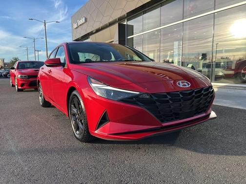 2021 Hyundai ELANTRA SEL