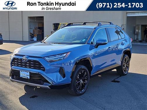 2023 Toyota RAV4 Hybrid SE
