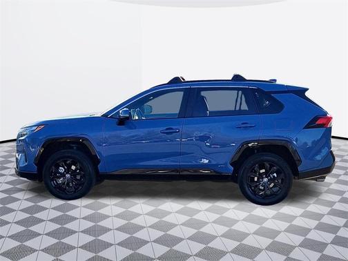 2023 Toyota RAV4 Hybrid SE