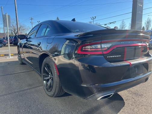 2017 Dodge Charger SXT