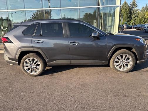 2019 Toyota RAV4 Limited