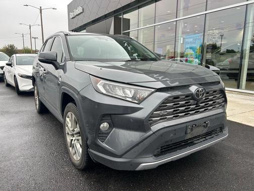 2019 Toyota RAV4 Limited