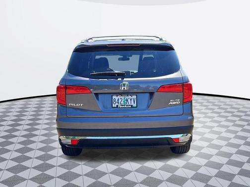 Gray 2018 Honda Pilot Elite