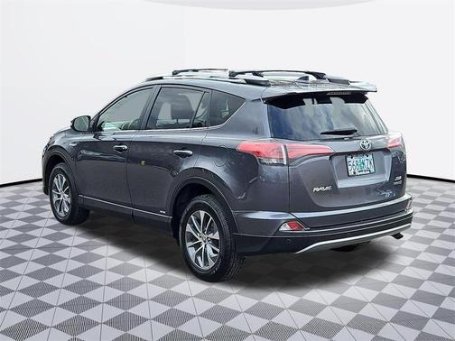 2018 Toyota RAV4 Hybrid XLE