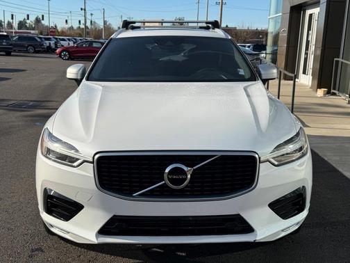 2018 Volvo XC60 T6 R-Design