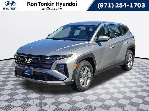 Shimmering Silver 2025 Hyundai TUCSON SE
