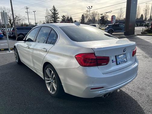 2016 BMW 328 i
