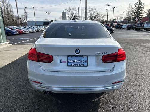 2016 BMW 328 i