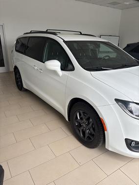 2019 Chrysler Pacifica Touring-L Plus