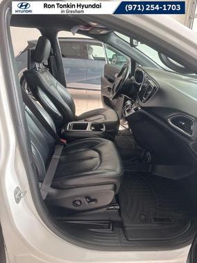 2019 Chrysler Pacifica Touring-L Plus