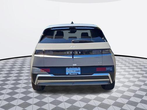 Cyber Gray 2026 Hyundai IONIQ 5 SE