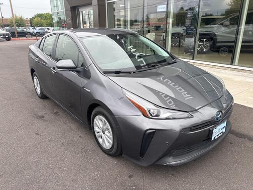 2022 Toyota Prius L