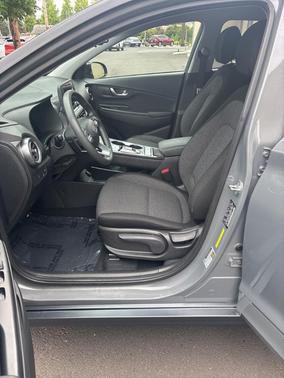 2022 Hyundai KONA EV SEL