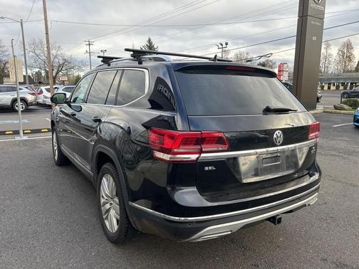 2018 Volkswagen Atlas 3.6L SEL Premium