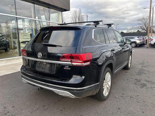 2018 Volkswagen Atlas 3.6L SEL Premium