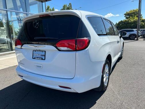 2017 Chrysler Pacifica LX