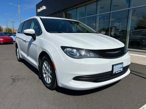 2017 Chrysler Pacifica LX