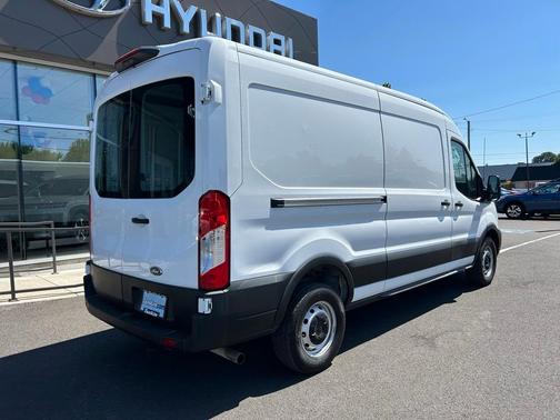 2022 Ford Transit-150 BASE