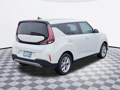 2024 Kia Soul LX