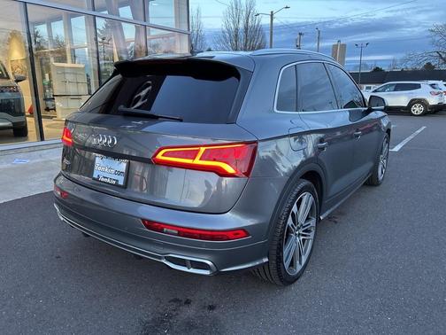 2018 Audi SQ5 3.0T Premium Plus