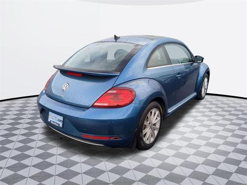 2019 Volkswagen Beetle 2.0T SE