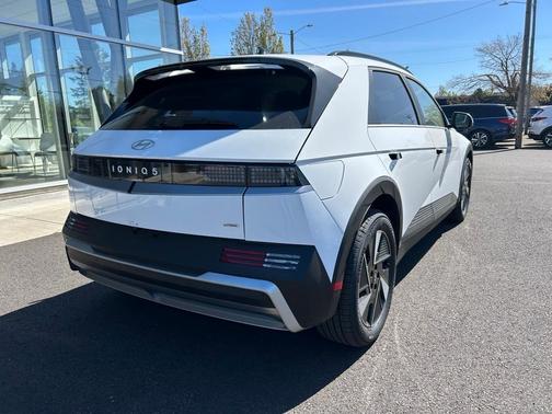 2025 Hyundai IONIQ 5 SEL