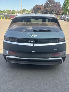 2025 Hyundai IONIQ 5 SE