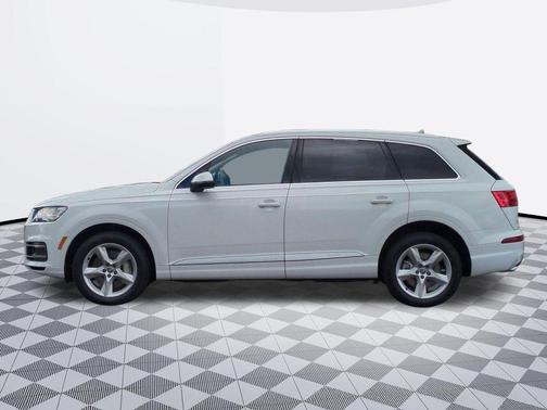 Glacier White Metallic 2018 Audi Q7 3.0T Prestige