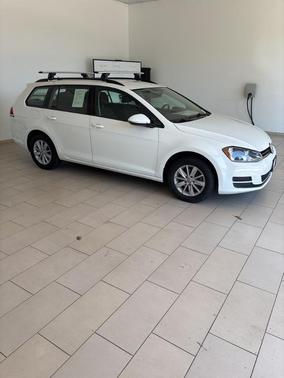 2017 Volkswagen Golf SportWagen TSI S