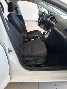 2017 Volkswagen Golf SportWagen TSI S