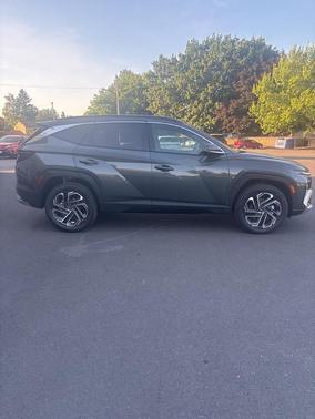 2025 Hyundai TUCSON Hybrid Limited