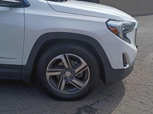 Summit White 2020 GMC Terrain SLT