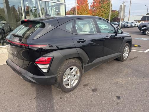 2025 Hyundai KONA SE