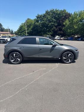 2025 Hyundai IONIQ 5 SEL
