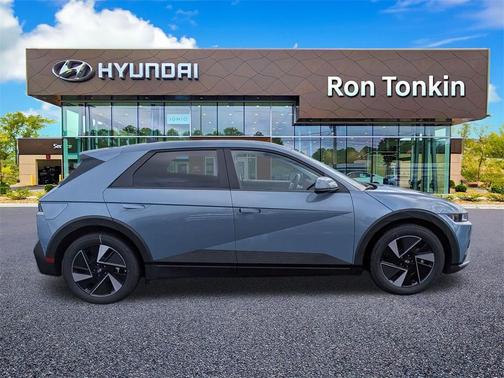 2025 Hyundai IONIQ 5 SE