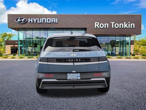 2025 Hyundai IONIQ 5 SE