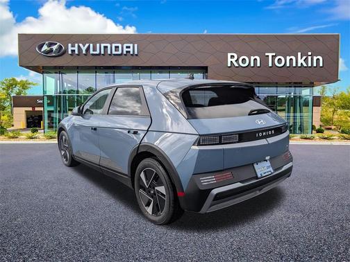 2025 Hyundai IONIQ 5 SE