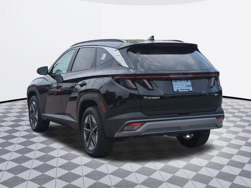 Phantom Black 2026 Hyundai TUCSON SEL Premium