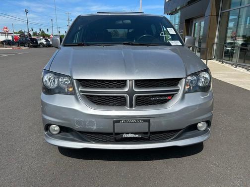 2016 Dodge Grand Caravan R/T