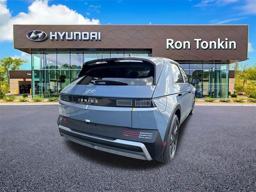 2025 Hyundai IONIQ 5 SE