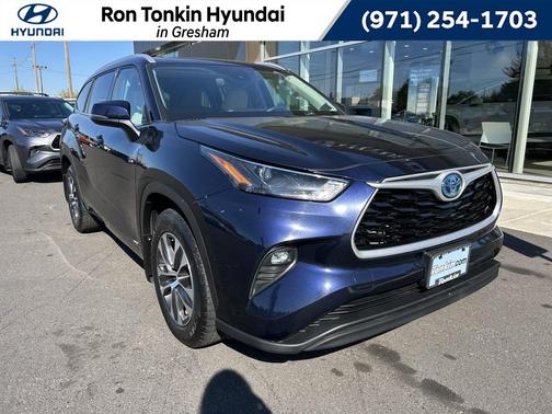 2022 Toyota Highlander Hybrid XLE