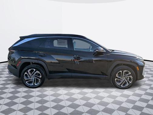 Ash Black 2026 Hyundai TUCSON Hybrid Limited