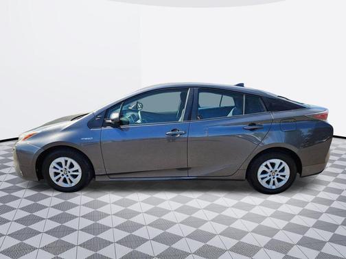 2016 Toyota Prius Two